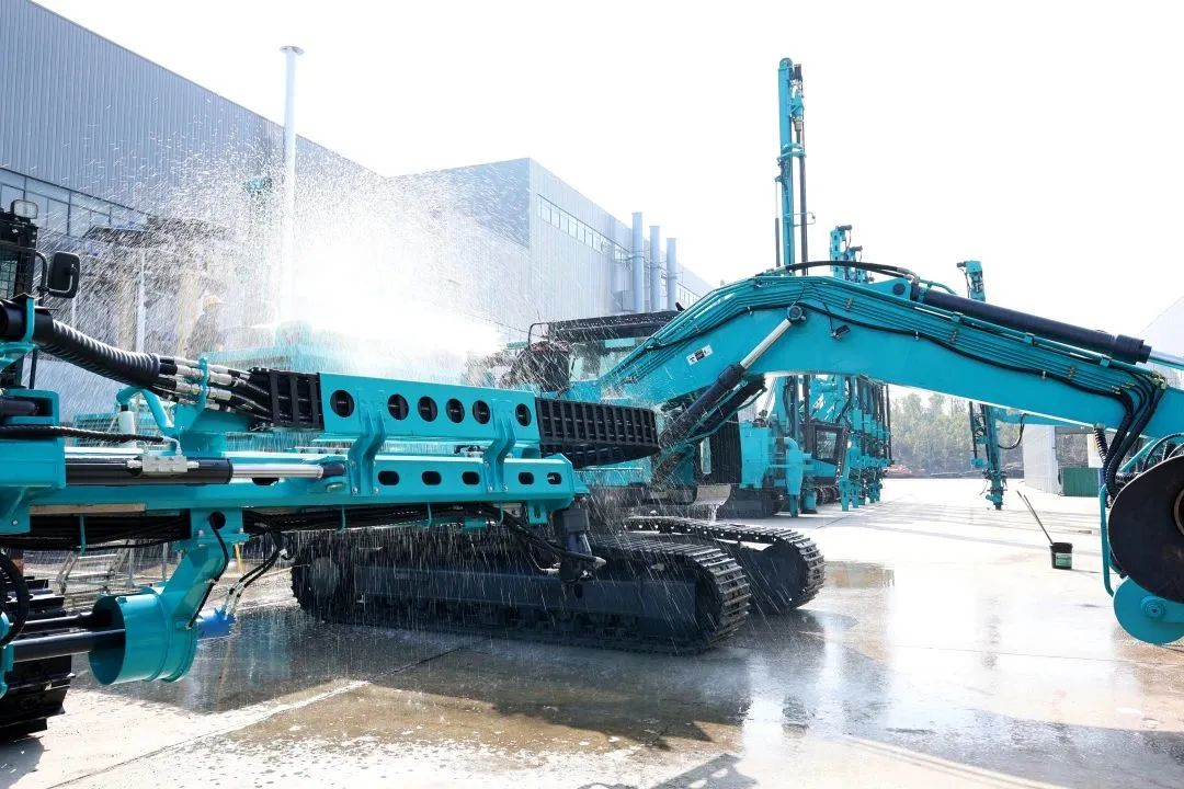 莫路君行早，更有早行人！k豆钱包智能癸卯兔年开工大吉