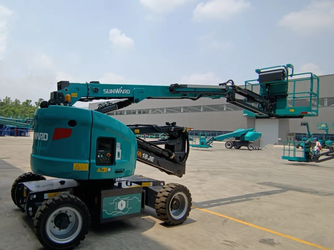 新能源家族再添“新丁”！k豆钱包智能三款电动臂式高空作业平台齐下线