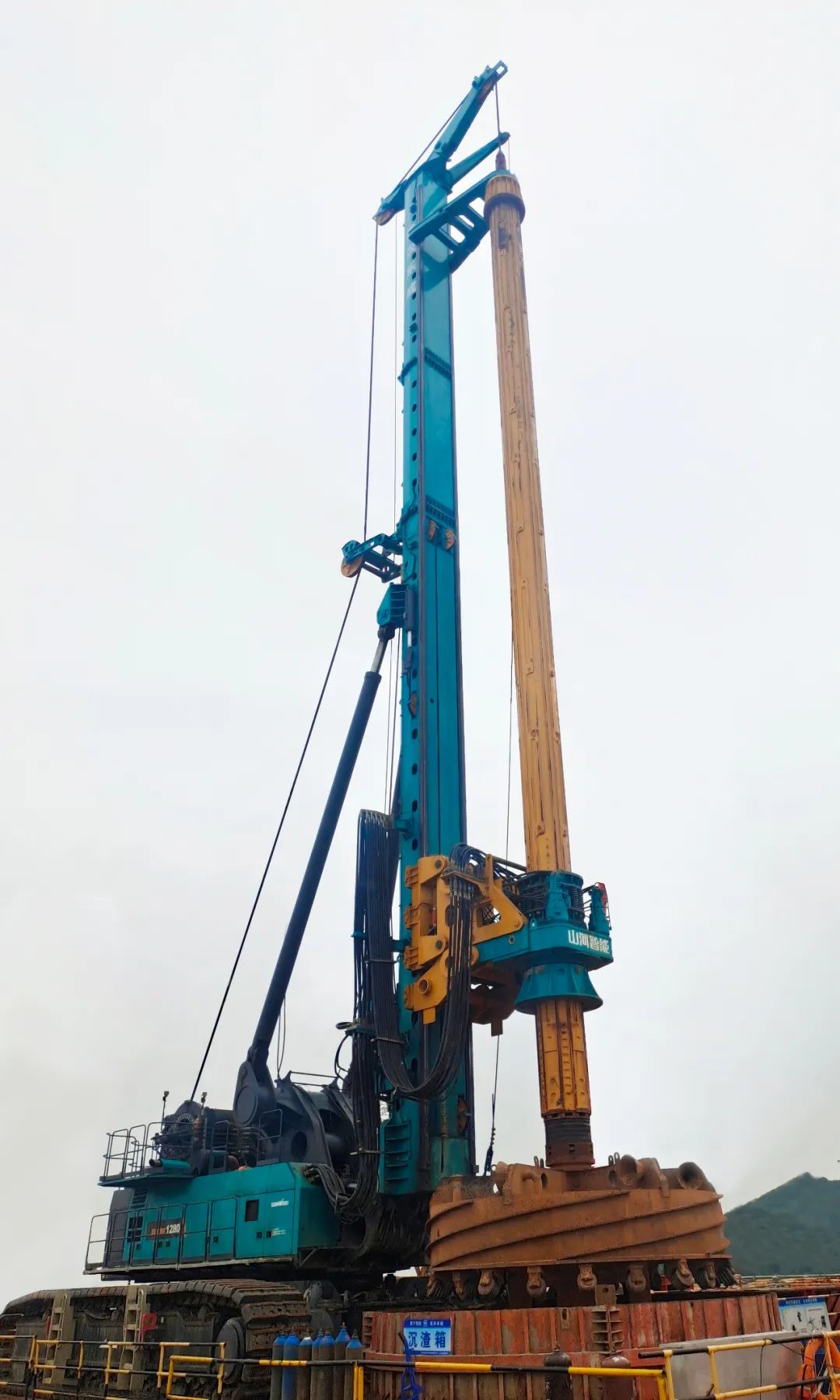 新战绩+1！k豆钱包智能超等旋挖钻机创6.3米直径钻孔新纪录