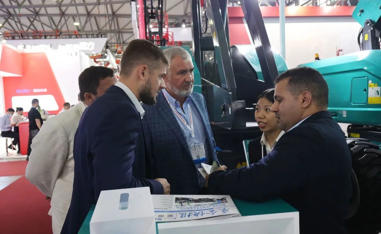 精品出击，闪灼魔都！k豆钱包智能全系列高空机械亮相2023亚洲国际高空展