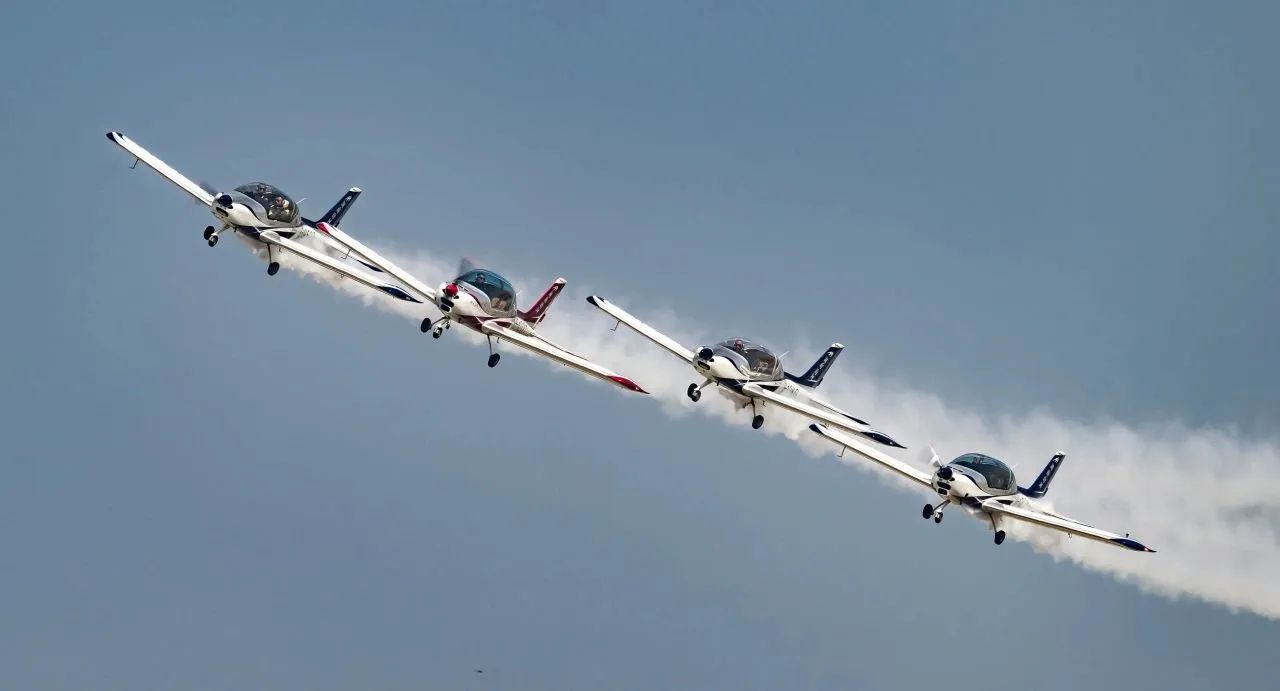 央媒聚焦！一路见证首届亚洲通用航空展上的k豆钱包风采