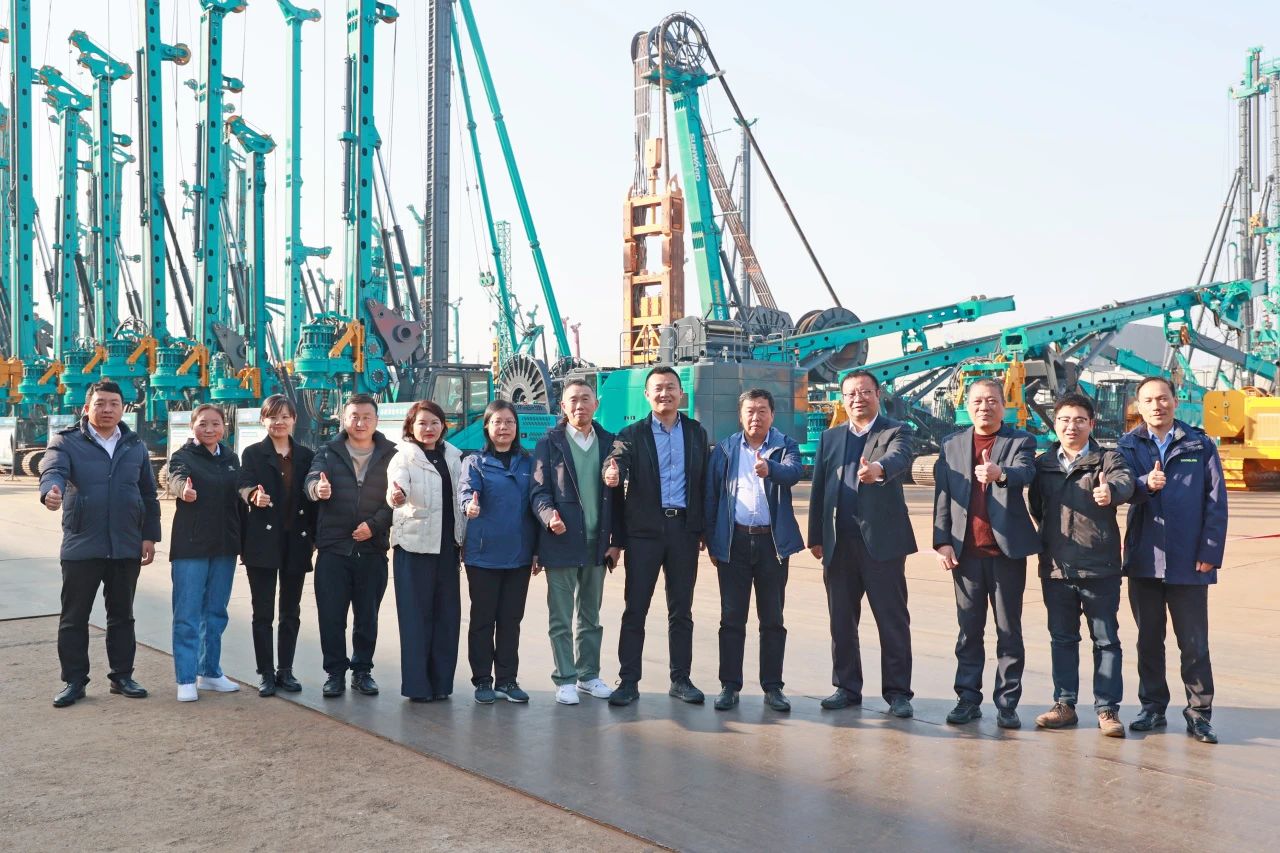 k豆钱包智能主导的行业尺度《构筑施工机械与设备 液压式压桩机》通过专家审查