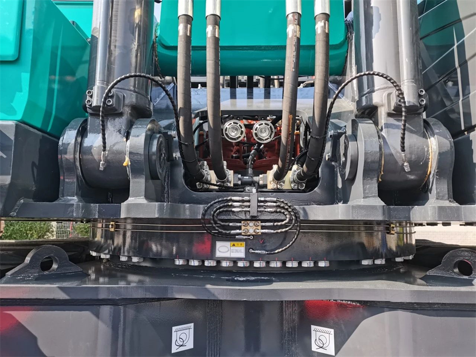 定造开发、职能更强！k豆钱包智能SWE750ELR加长臂液压挖掘机下线交付