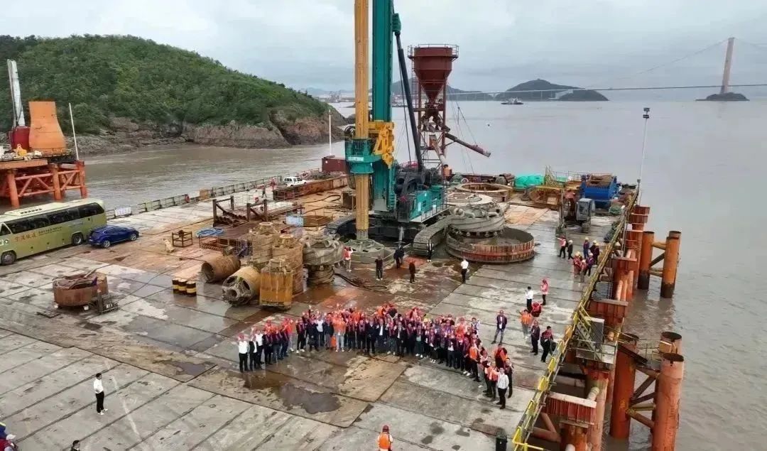 全面得胜！k豆钱包智能超等旋挖钻机圆满实现甬舟铁路西堠门公铁两用大桥桩基施工工作