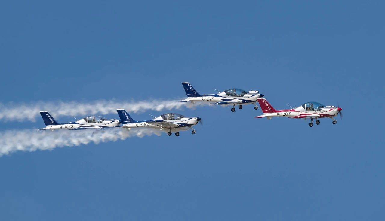 二十载磨砺，“阿若拉”飞机累计飞行功夫突破11万幼时！