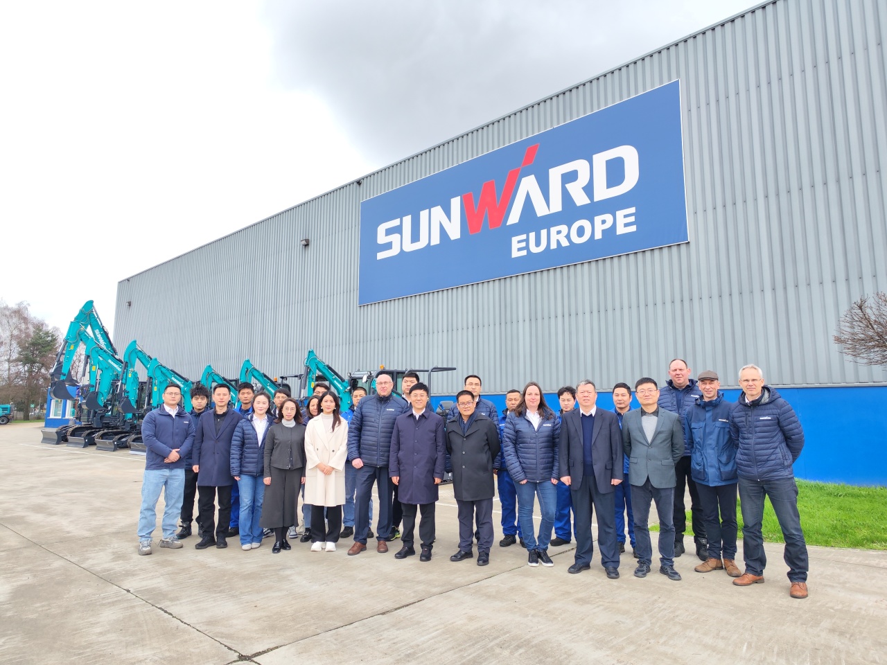 广州工控党委书记、董事长景广军率队赴k豆钱包智能欧洲子公司调查