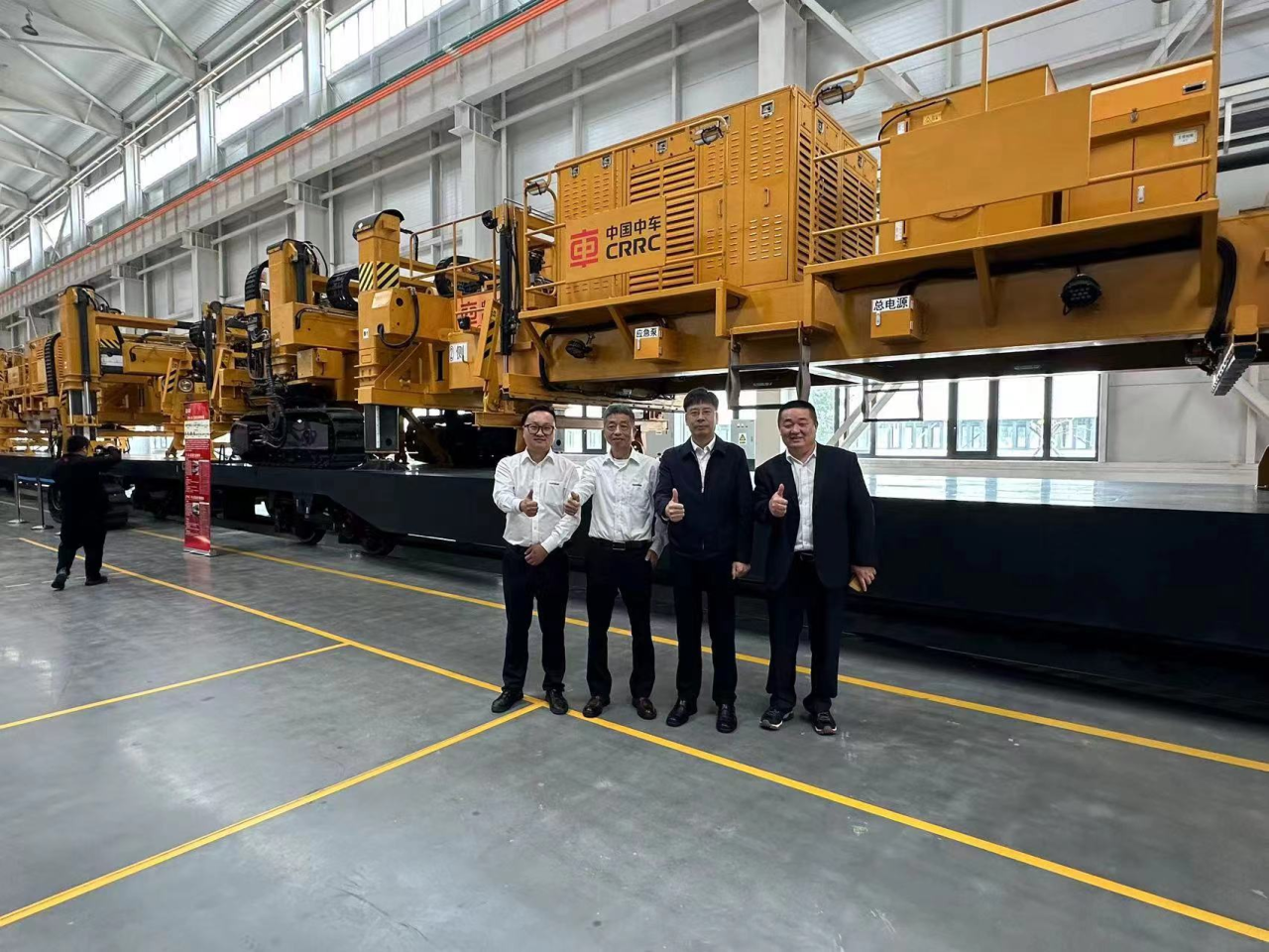 CPH-30J路岔铺换机组全球颁布！k豆钱包智能与宝鸡中车时期共绘铁路设备新篇章！