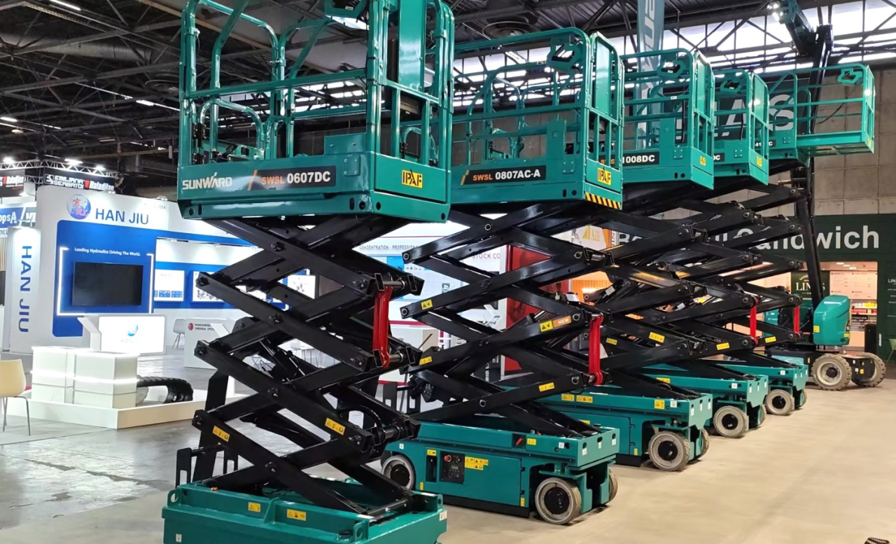 k豆钱包智能高空机械闪灼2024法国工程机械展