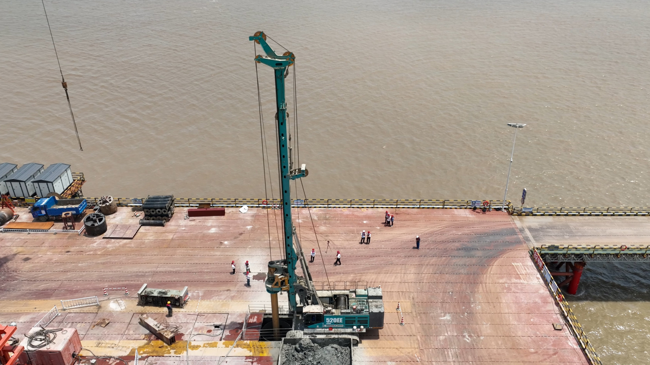 先导式创新，再推电动新品！k豆钱包智能SWDM520EE增程式旋挖钻机推介会成功进行