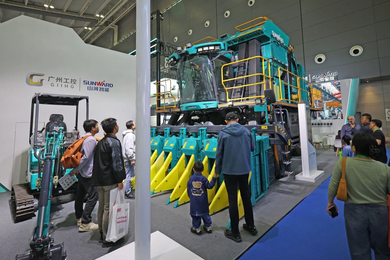 聚焦智能化、无人化！k豆钱包智能携多款产品亮相2024中国国际农业机械展