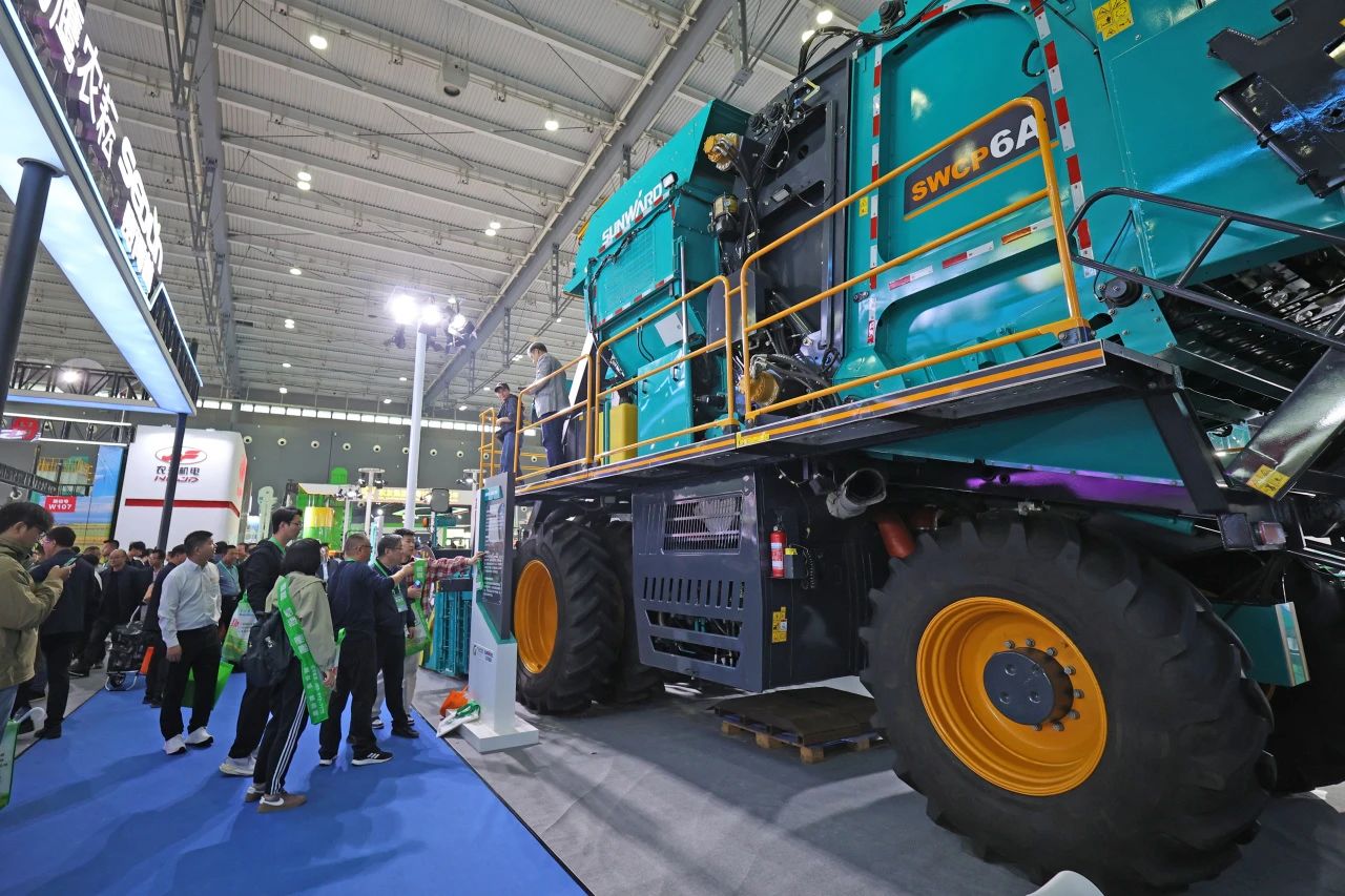 聚焦智能化、无人化！k豆钱包智能携多款产品亮相2024中国国际农业机械展