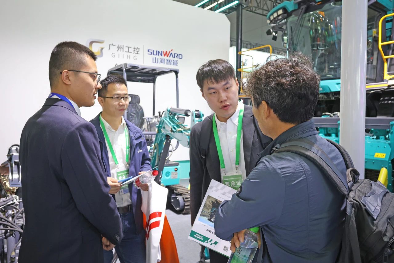 聚焦智能化、无人化！k豆钱包智能携多款产品亮相2024中国国际农业机械展