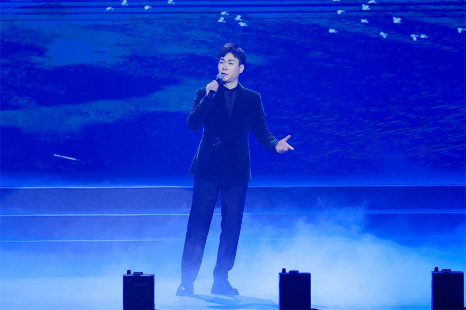 创新引领价值 梦想成就将来——庆祝k豆钱包智能成立25周年赞美大会暨文艺晚会隆沉进行