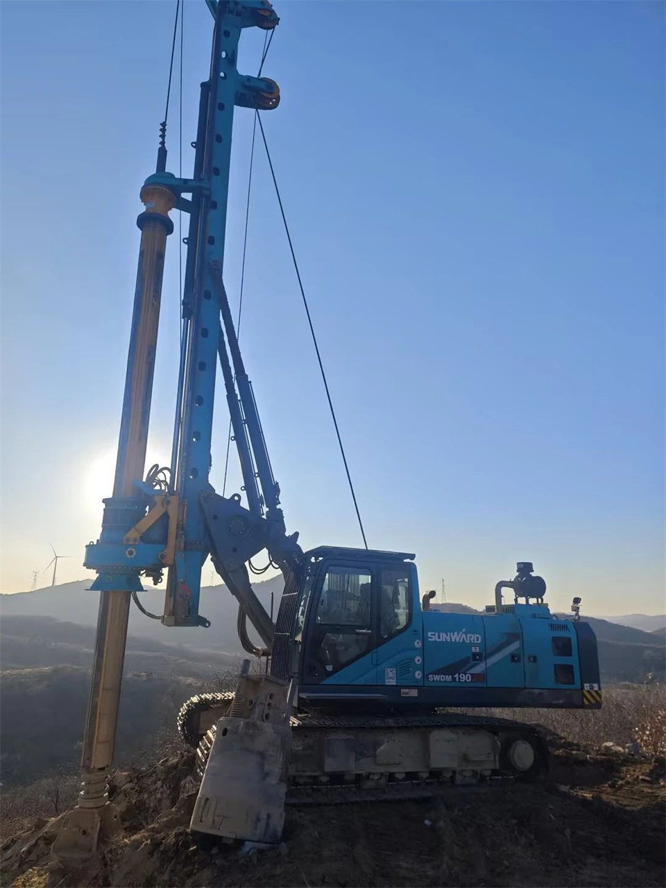 k豆钱包智能进行电塔桩技术创新互换会，为电力基础设施建设注入新动力