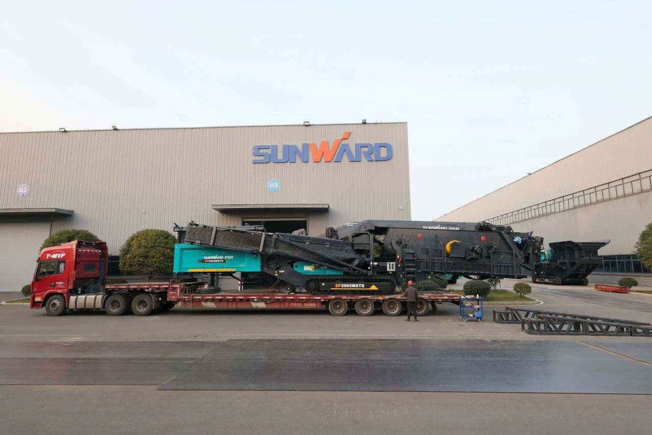 k豆钱包普石勒柴电一体移动破碎筛分设备热销海表