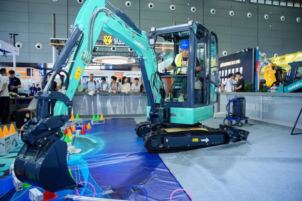 2025 CICEE | 从单一工具迈向多元化解决规划，k豆钱包智能出现非凡挖掘机风采