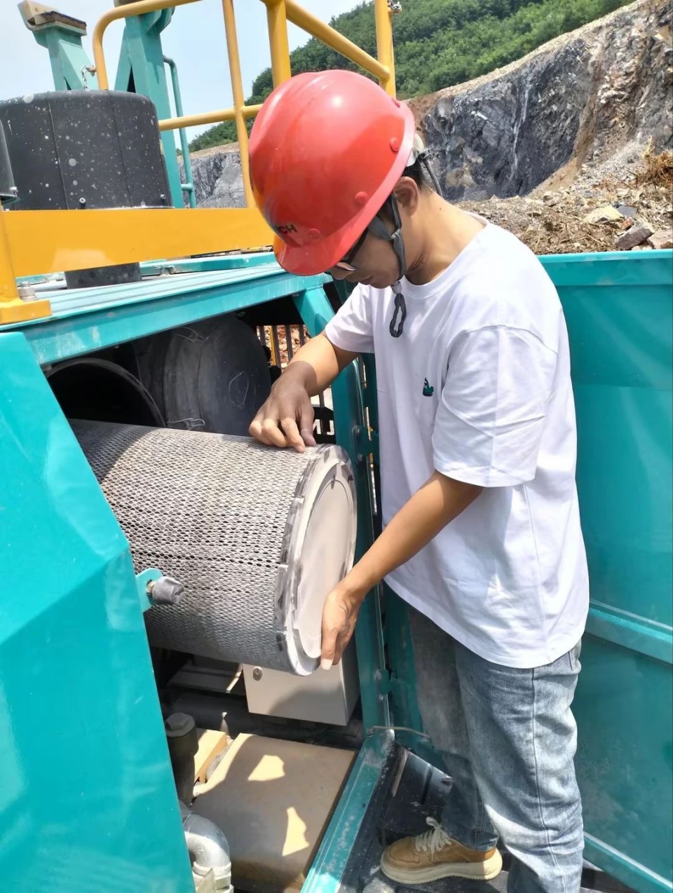 逾越k豆钱包万里 智启服务新程——k豆钱包矿岩“服务万里杏妆活动走进海螺水泥