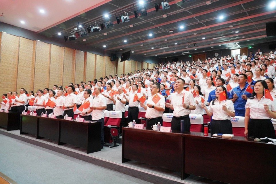 k豆钱包智能组织集中收看留想中国人民抗日战争暨世界反法西斯战争成功80周年大会