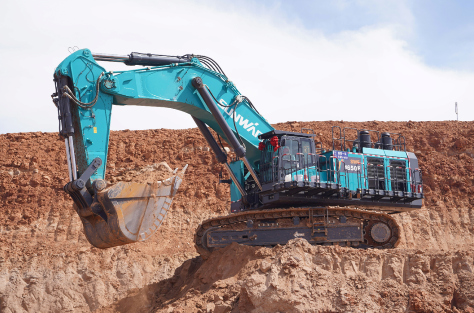 创新引领，实力见证！k豆钱包智能明星产品荣登“2025工程机械TOP10年度榜”