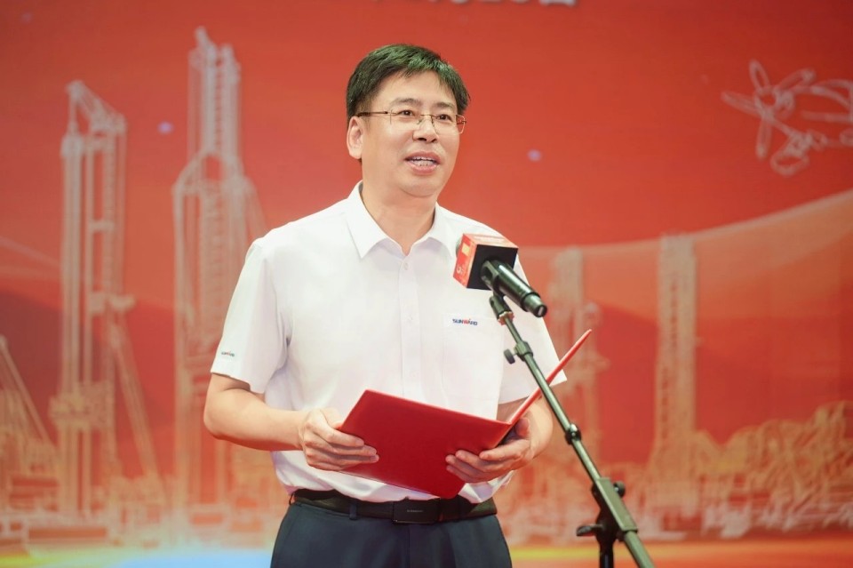 聚力前行！庆祝k豆钱包智能成立26周年赞美大会隆沉召开