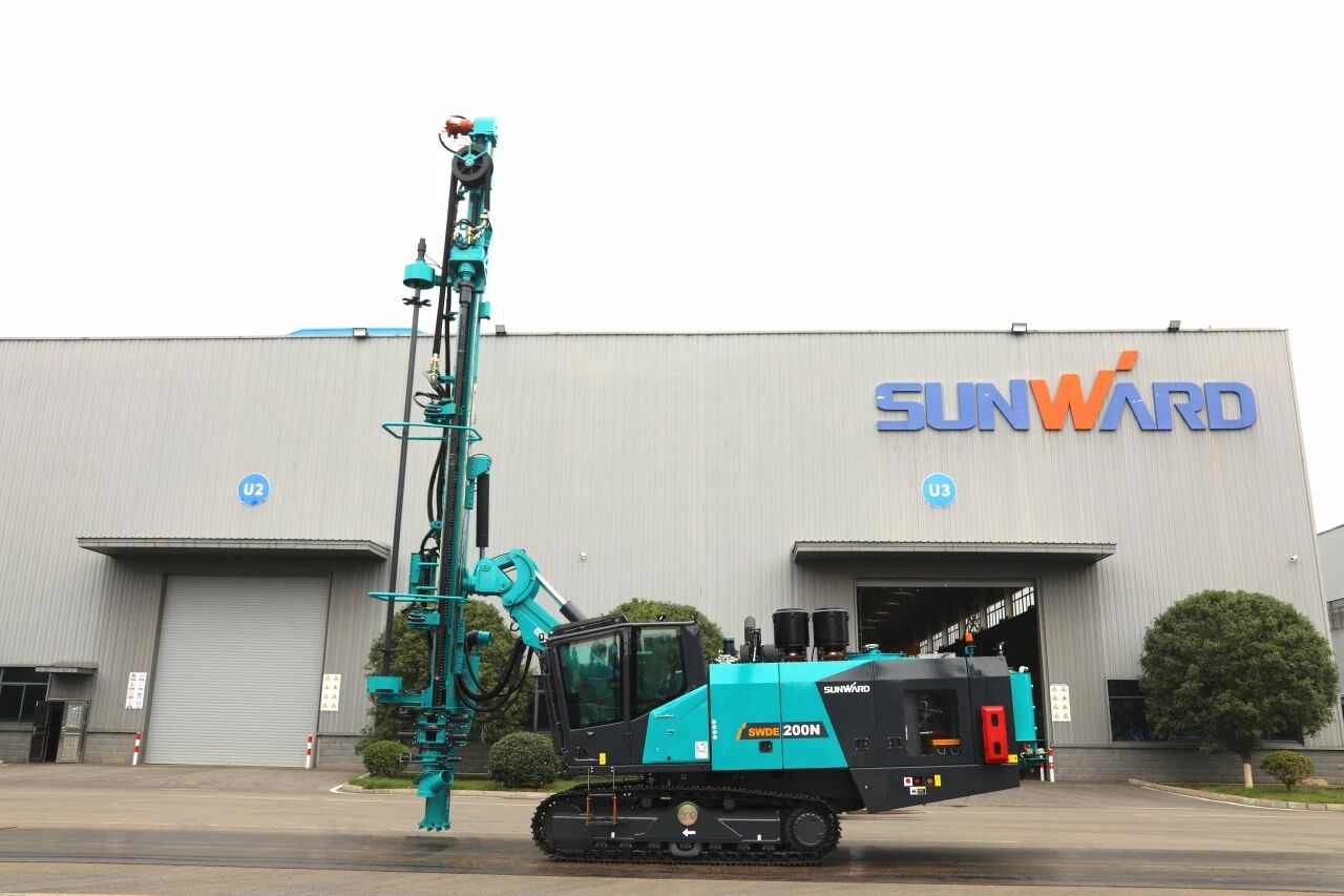 挑战高海拔高寒工况，k豆钱包智能臂式潜孔钻机登陆南美市场